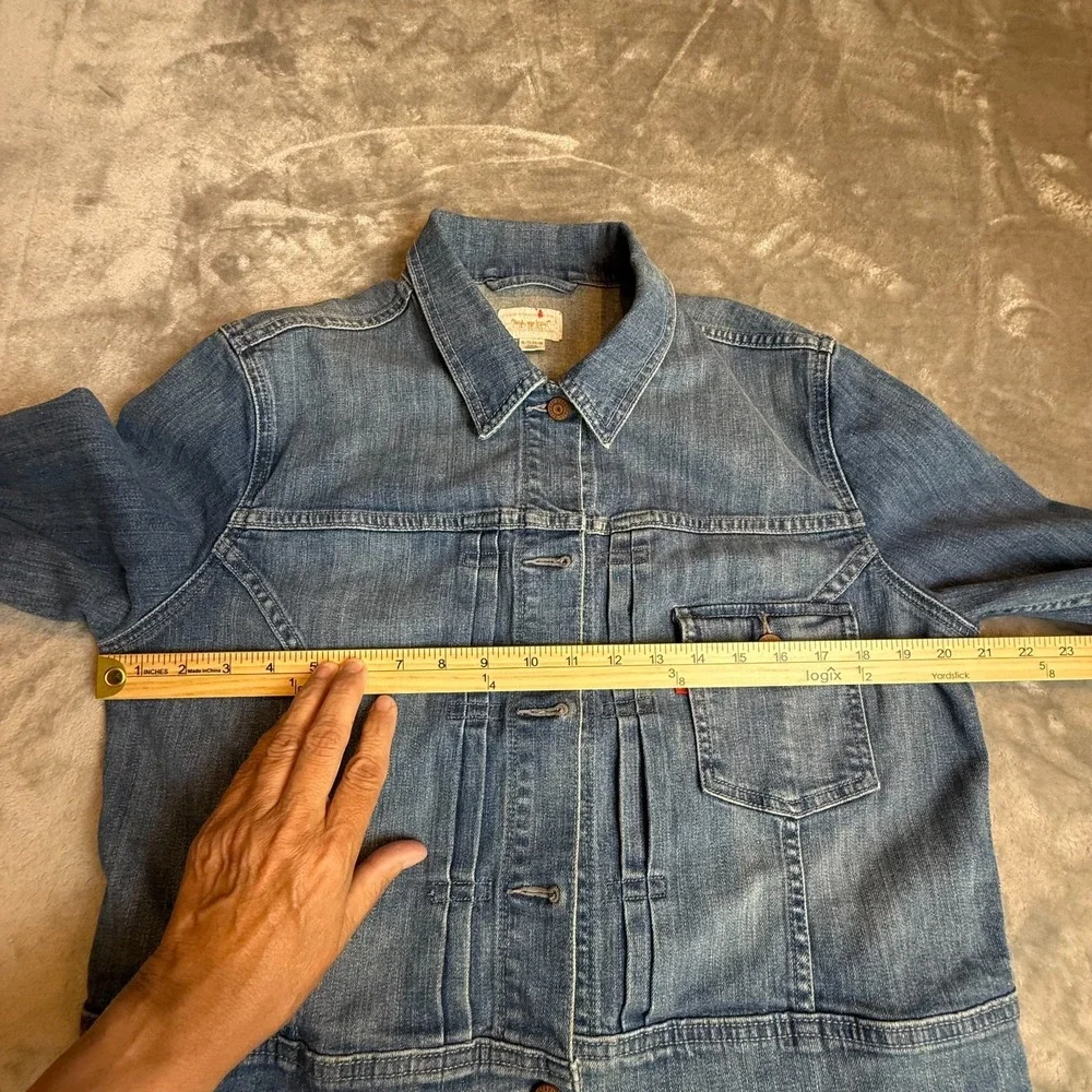 Levi's Light Wash Denim Jacket XL Stretch Trucker Jean Jacket